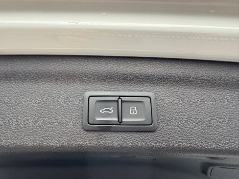 Used 2022 Audi Q3 2.0T Premium Plus image 18