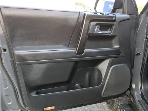 Used 2024 Toyota 4Runner TRD Off-Road Premium image 11