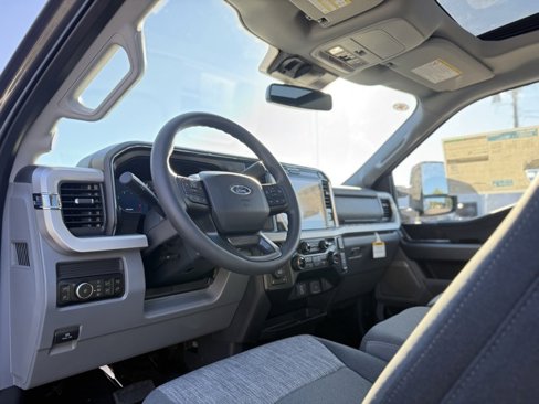 New 2026 Ford F350 XLT image 15