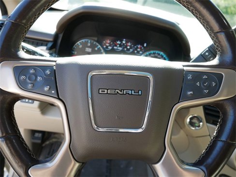 Used 2019 GMC Yukon Denali w/ Denali Ultimate Package image 18