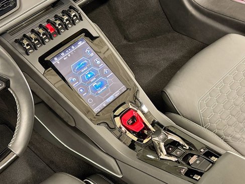 Used 2022 Lamborghini Huracan EVO image 16