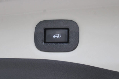 Used 2020 Nissan Rogue SV image 15