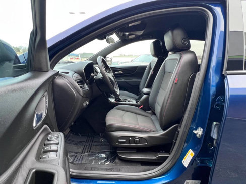 Used 2022 Chevrolet Equinox RS w/ LPO, Floor Liner Package image 10