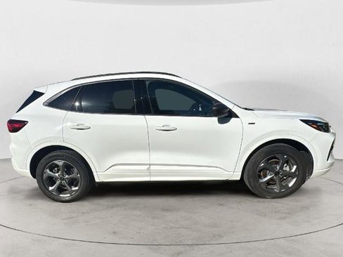 Certified 2023 Ford Escape ST-Line w/ Tech Pack #1 image 4