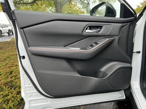 New 2026 Nissan Rogue SV image 10