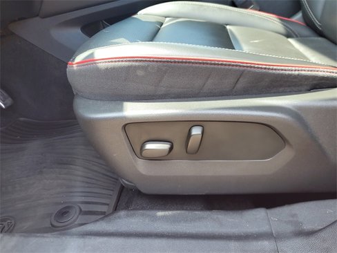 Used 2023 Buick Envision Essence w/ Sport Touring Package image 16