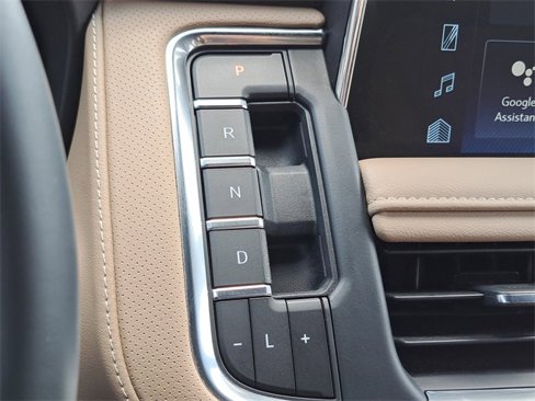 Used 2024 Chevrolet Tahoe Premier image 18