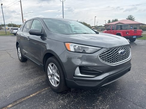 Used 2024 Ford Edge SEL image 6