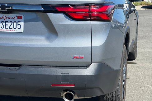 Used 2023 Chevrolet Traverse RS image 11