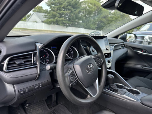 Used 2022 Toyota Camry LE image 18