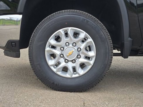 New 2025 Chevrolet Silverado 2500 LT image 9