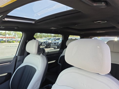 New 2026 Kia EV9 GT-Line image 24