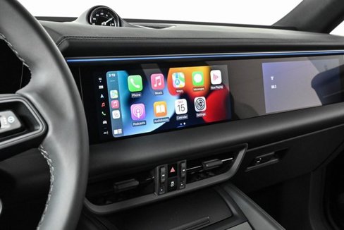Used 2025 Porsche Macan 4S Electric image 12