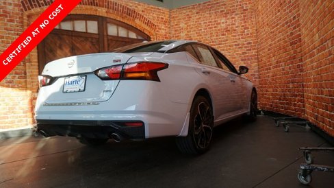 Used 2023 Nissan Altima 2.5 SR w/ SR Premium Package image 7