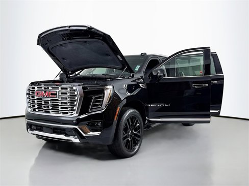 Used 2025 GMC Yukon XL Denali image 33