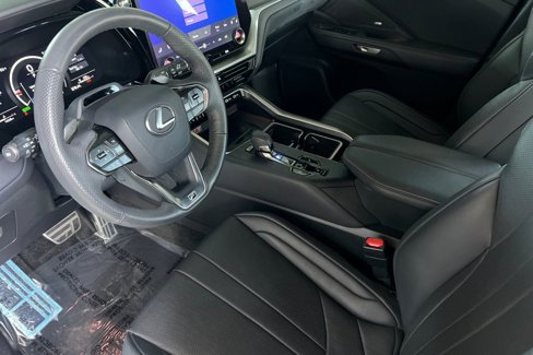 Used 2024 Lexus TX 500h AWD image 10