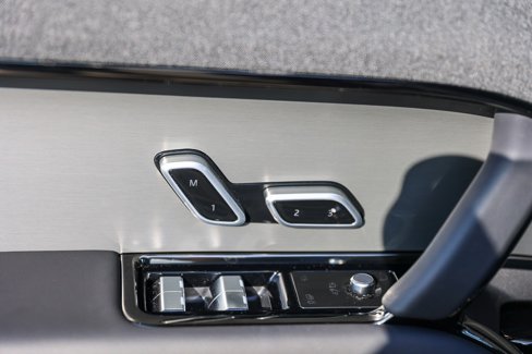 New 2025 Land Rover Range Rover Sport SE image 23