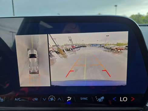 New 2026 Chevrolet Traverse LT w/ Driver Confidence Package image 27
