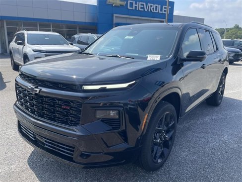 New 2026 Chevrolet Traverse RS w/ LPO, Floor Liner Package image 3