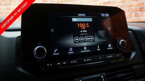 Used 2024 Nissan Pathfinder S image 15