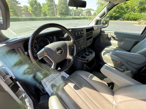 Used 2019 Chevrolet Express 2500 w/ Driver Convenience Package image 14