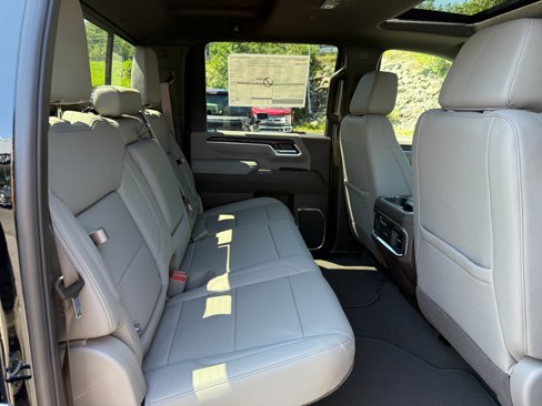 New 2025 GMC Sierra 2500 SLT w/ SLT Convenience Package image 20