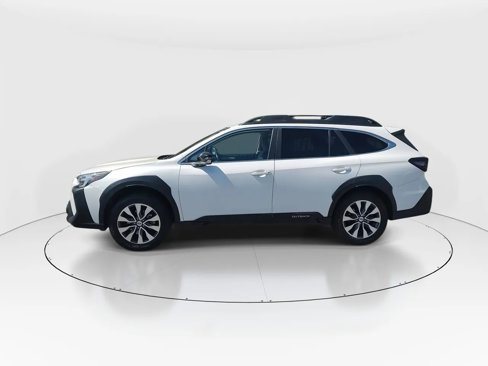 Used 2023 Subaru Outback Limited image 5