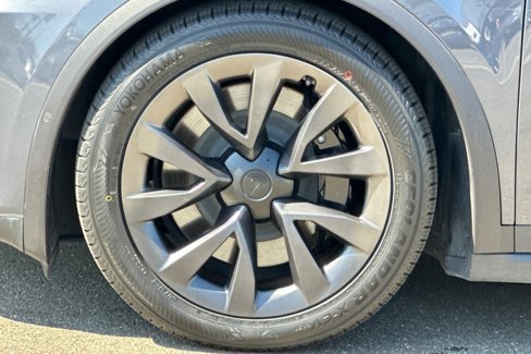 Used 2022 Tesla Model X image 31