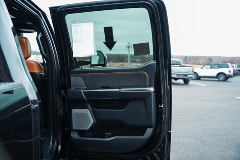 Used 2024 Ford F450 Platinum image 23