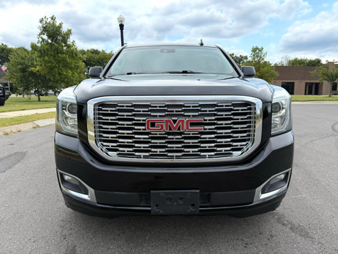 Used 2019 GMC Yukon Denali w/ Denali Ultimate Package image 2