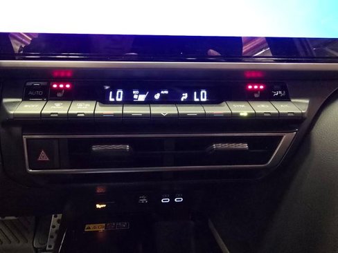 Used 2025 Toyota Camry XSE image 66
