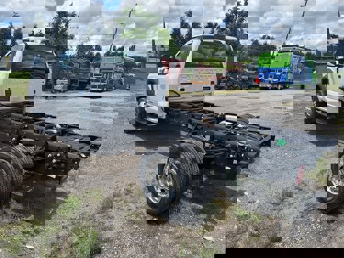 New 2025 Ford F450 XL image 5