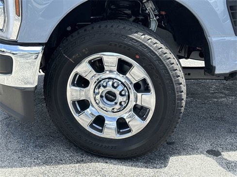 New 2025 Ford F250 King Ranch w/ Chrome Package image 40