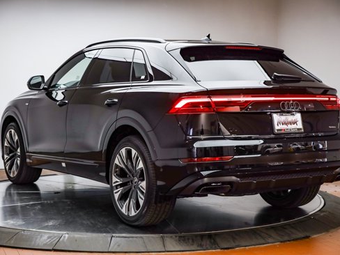 New 2025 Audi Q8 Prestige image 10