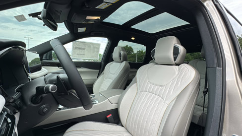 New 2026 INFINITI QX60 Autograph w/ Dark Cargo Package image 9