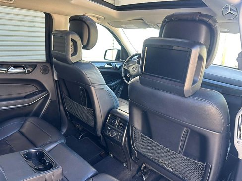 Used 2018 Mercedes-Benz GLS 550 4MATIC image 27