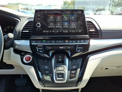 New 2026 Honda Odyssey Touring image 14