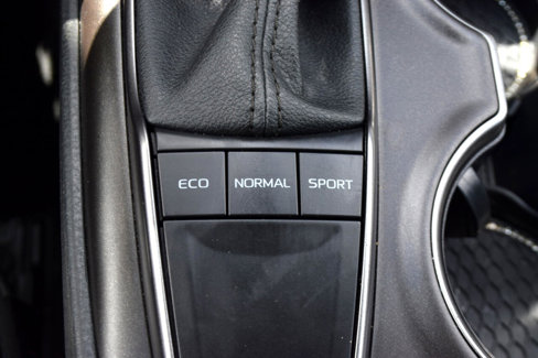Used 2022 Toyota Camry SE image 24
