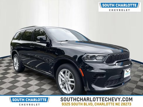 Used 2024 Dodge Durango GT image 1
