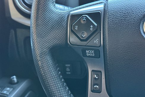 Used 2021 Toyota Tacoma TRD Off-Road image 35