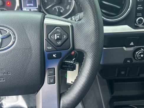 Used 2022 Toyota Tacoma SR5 image 35