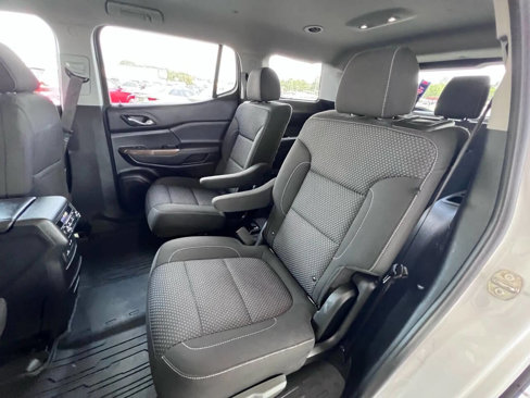 Used 2021 GMC Acadia SLE w/ Driver Convenience Package image 14
