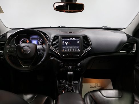 Used 2019 Jeep Cherokee Trailhawk w/ Comfort/Convenience Group image 17