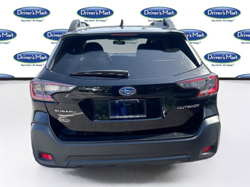Used 2024 Subaru Outback Premium image 7
