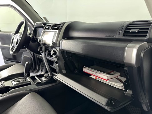 Used 2021 Toyota 4Runner SR5 Premium image 40
