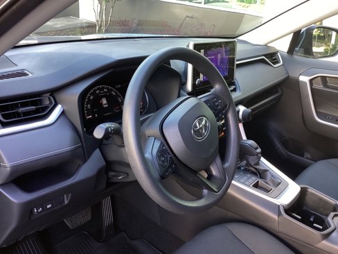 Certified 2025 Toyota RAV4 LE image 8