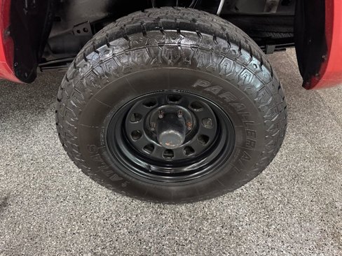 Used 2021 Toyota Tacoma SR5 image 14