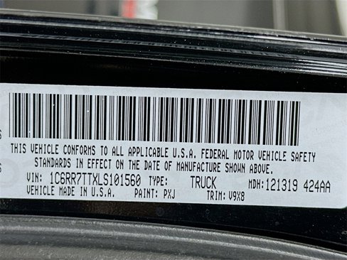 Used 2020 RAM 1500 Classic SLT image 29