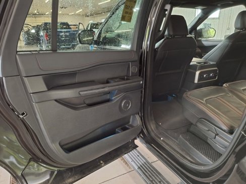 Used 2024 Ford Expedition Max Limited image 9