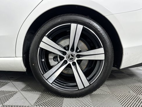 Used 2025 Mercedes-Benz C 300 Sedan image 21